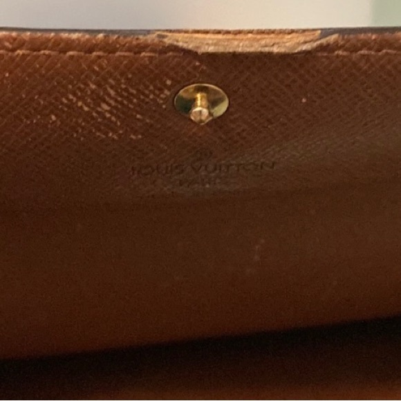 Louis Vuitton Monogram - Picture 7 of 11